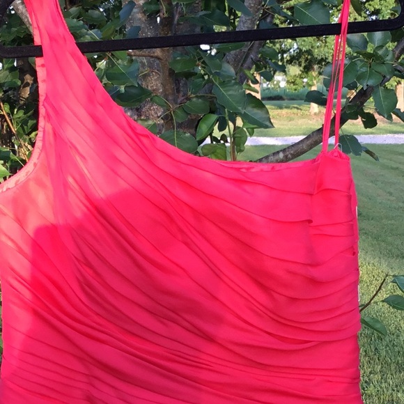 Theia Couture Red 100% Silk Cocktail Dress - Picture 10 of 16
